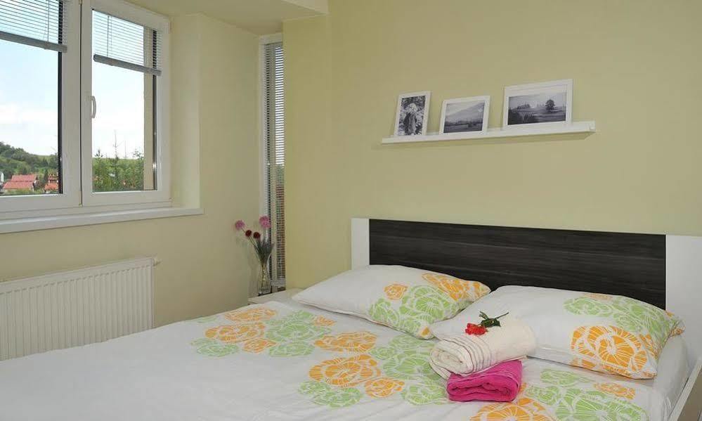 Apartmany Tilia Нова Лесна Екстер'єр фото